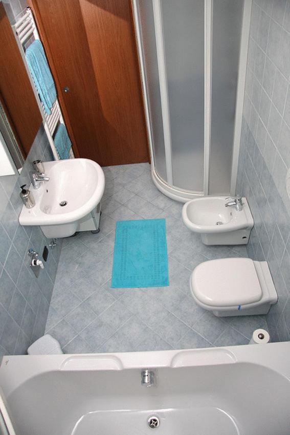 Cozy Lake Como Apartments Valmadrera Esterno foto