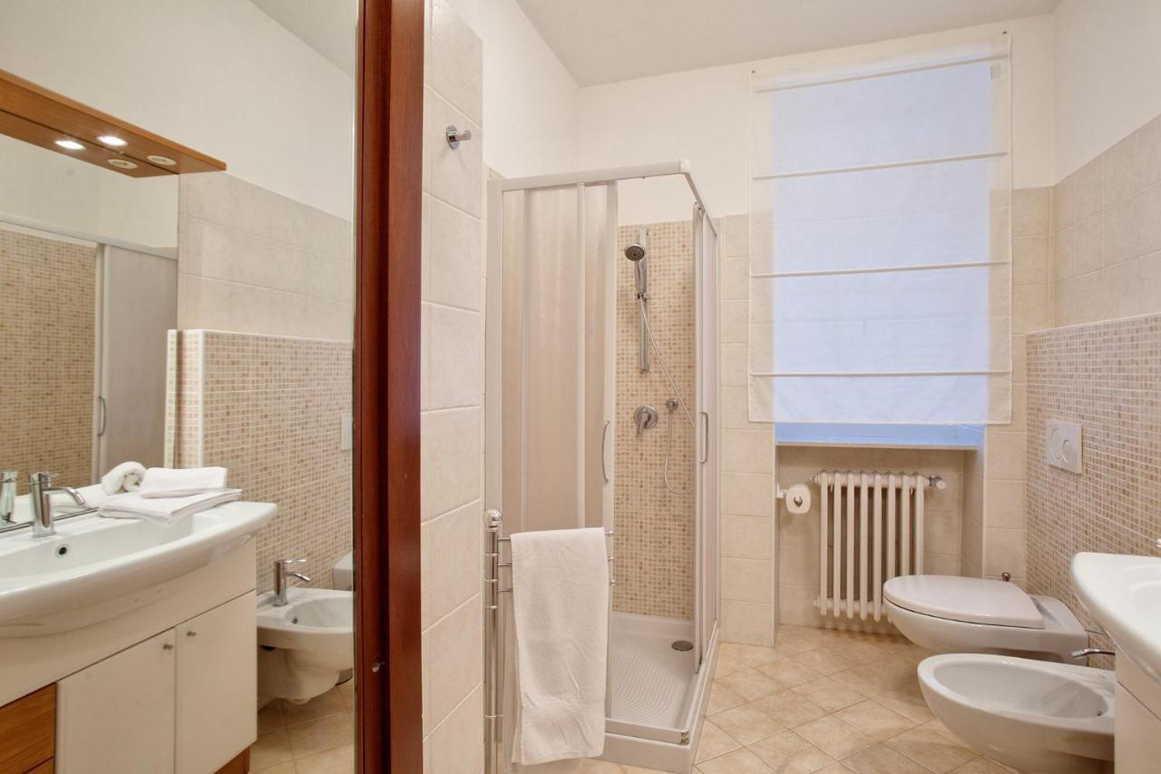 Cozy Lake Como Apartments Valmadrera Esterno foto